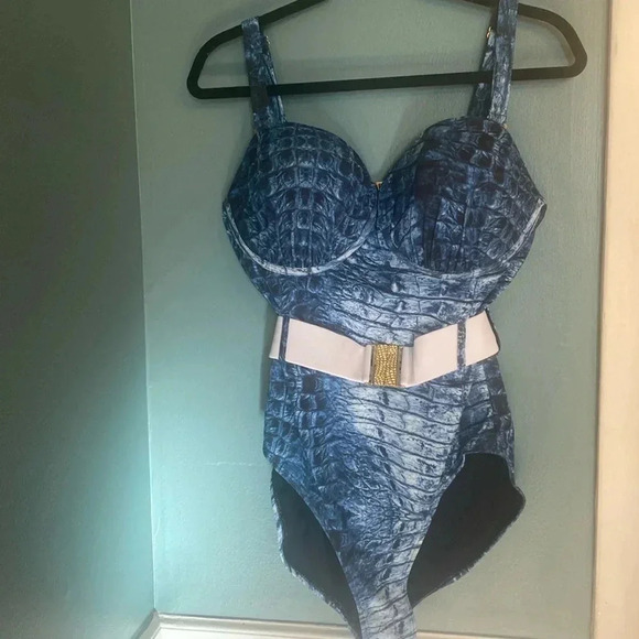 Gabifresh Swimsuit for All - one piece swim suit - belted - cup size E/F suit 16 - Picture 1 of 8